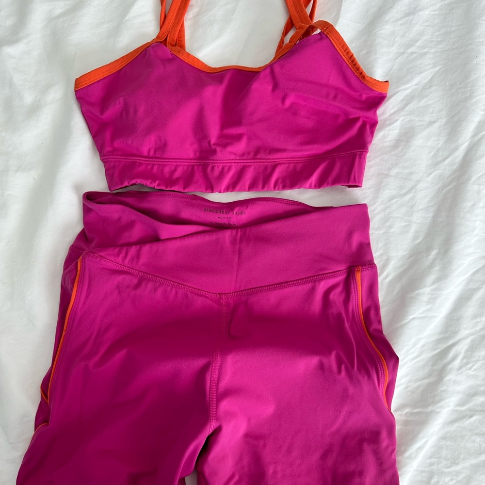 Pink spicy workout outfit.
